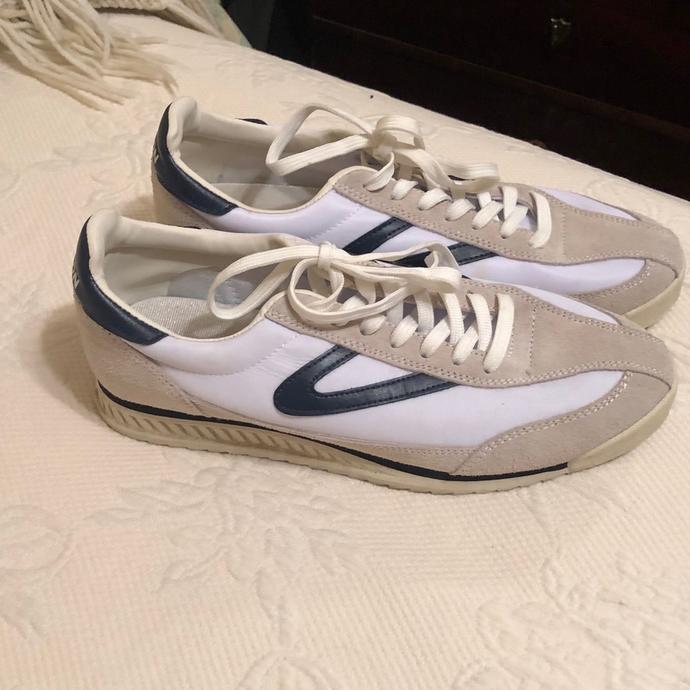 Tretorn Rawlins  White and Tan with Navy Blue accent Womens sneakers. - Picture 7 of 7